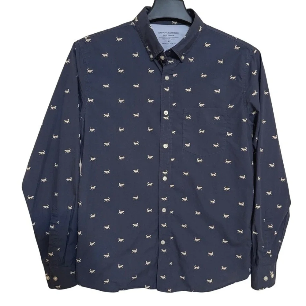 Banana Republic Long Sleeve Shirt Mens M Luxe Poplin Untucked Slim Fit Dogs Blue